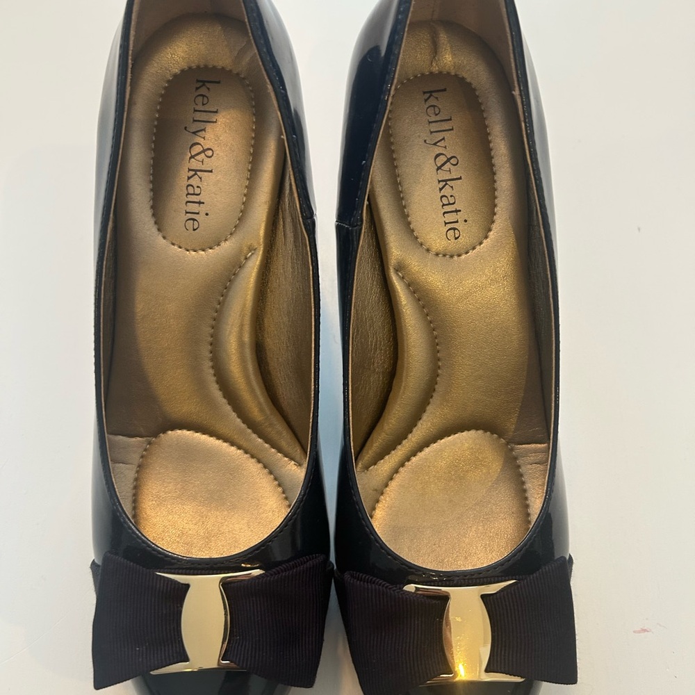 Kelly & Katie Black Heels with Gold Bow Accent